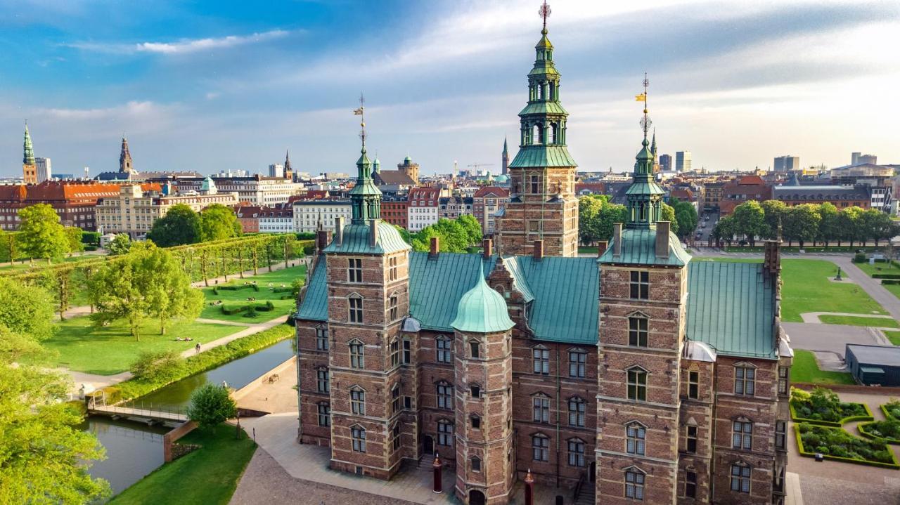 220Sqm Designer Apt - Copenhagen City Center - Private Balcony المظهر الخارجي الصورة