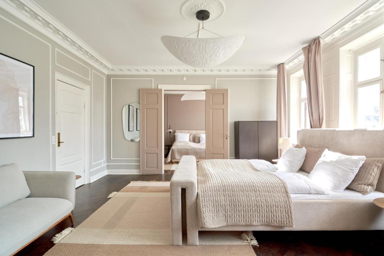 220Sqm Designer Apt - Copenhagen City Center - Private Balcony المظهر الخارجي الصورة