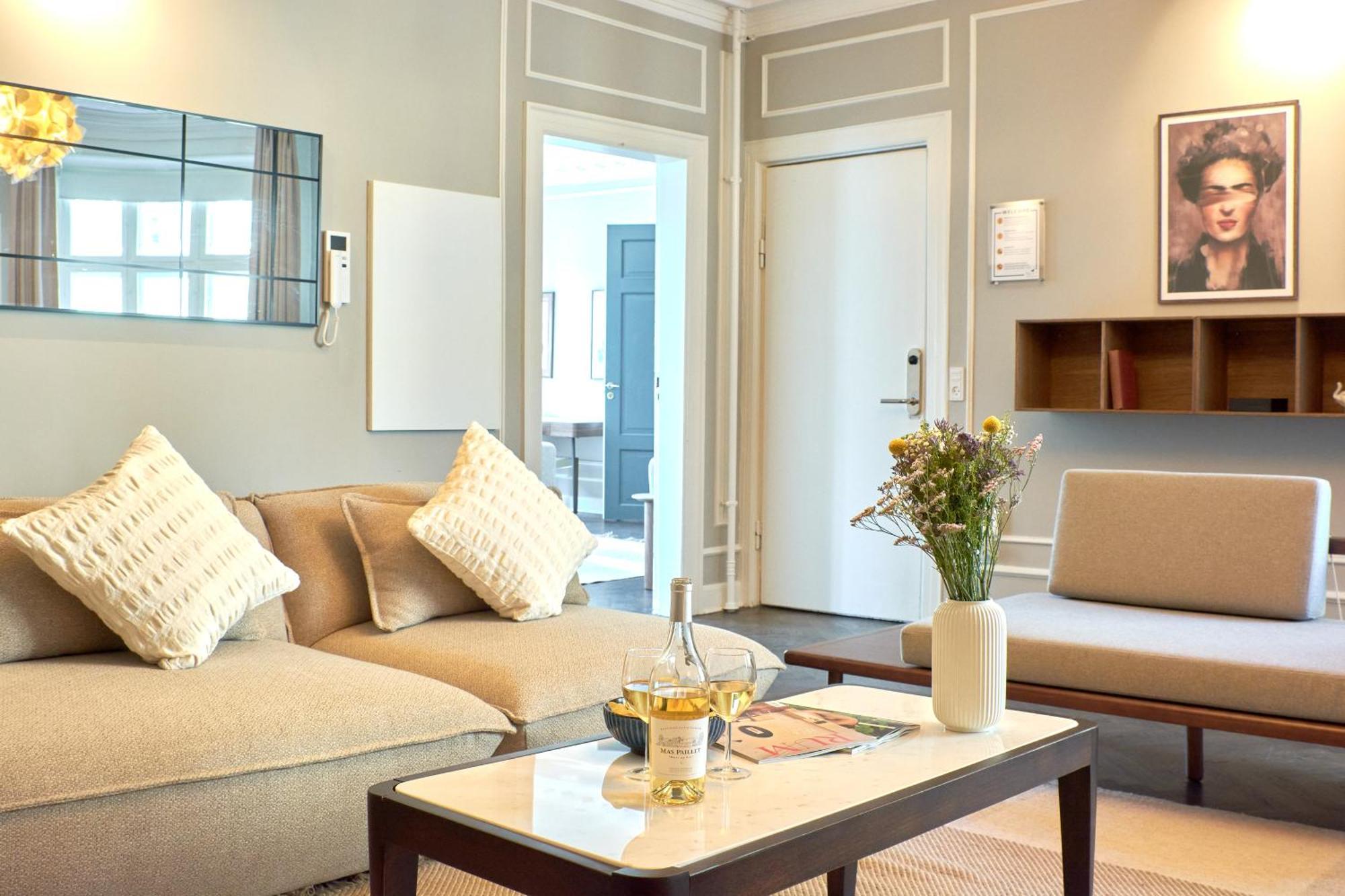 220Sqm Designer Apt - Copenhagen City Center - Private Balcony المظهر الخارجي الصورة